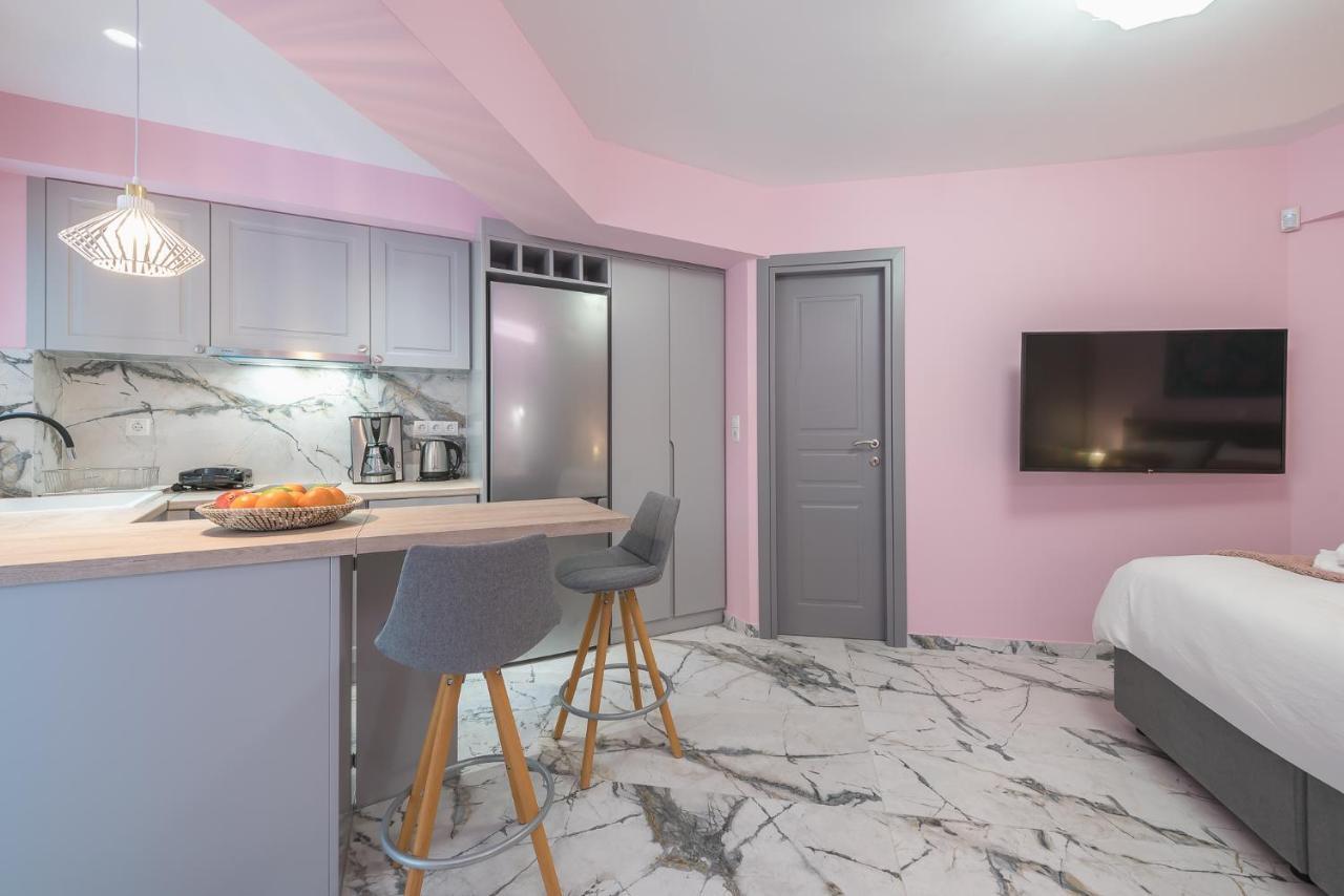 The Courtyard Oasis Apartment *