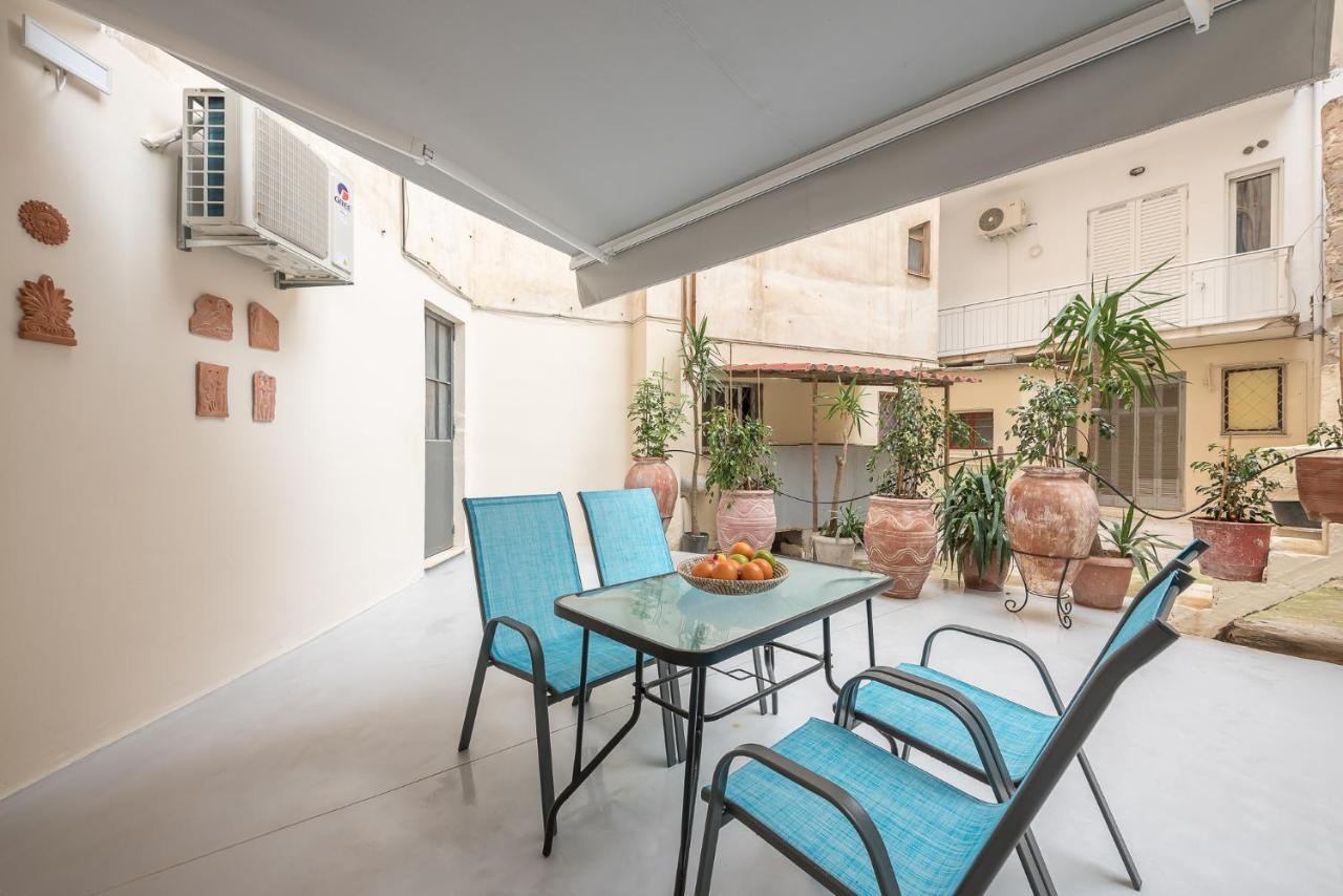 The Courtyard Oasis * Athen
