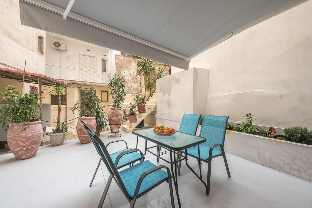 The Courtyard Oasis Apartment Athen